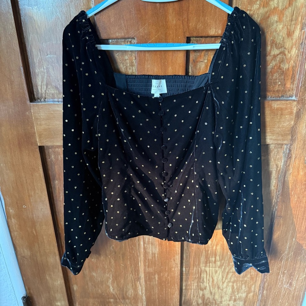 NWT Sezane Annelise Blouse black w gold dots - size 40/us8 (fits a size 38/us 6)